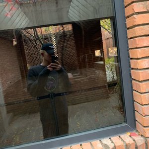 韩剧老板红衣秘书的背景故事
